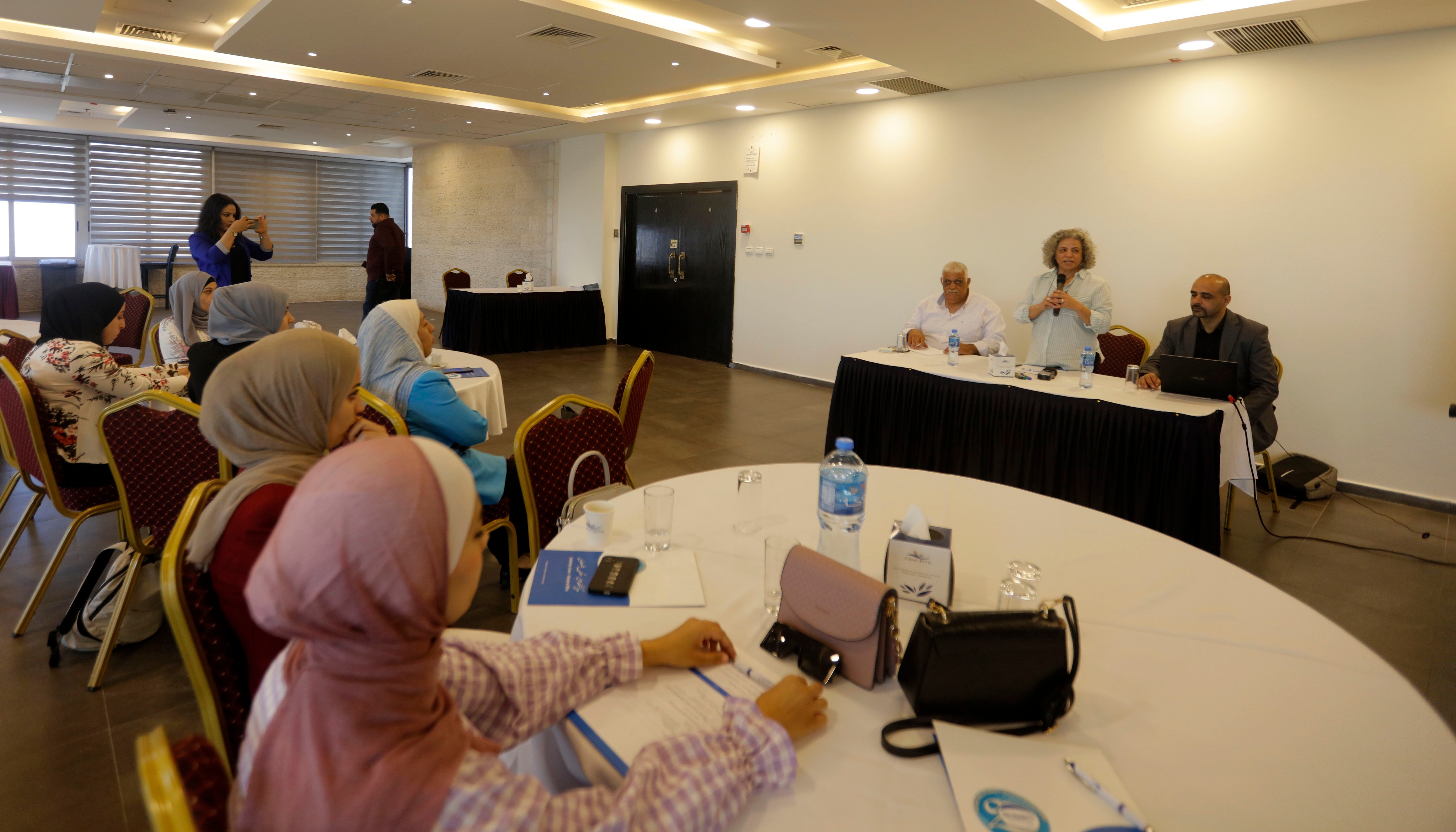 جانب من الورشة